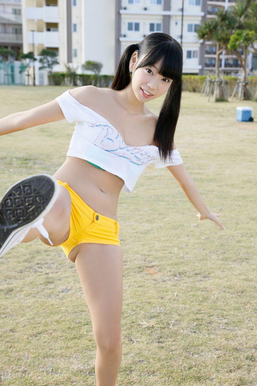 Un intero libro TUTTI Mariko Shinoda in L.A. !!》 [Weekly Young Jump] 2015 No.04-05 Photograph Pagina 1 No.9dbd1a